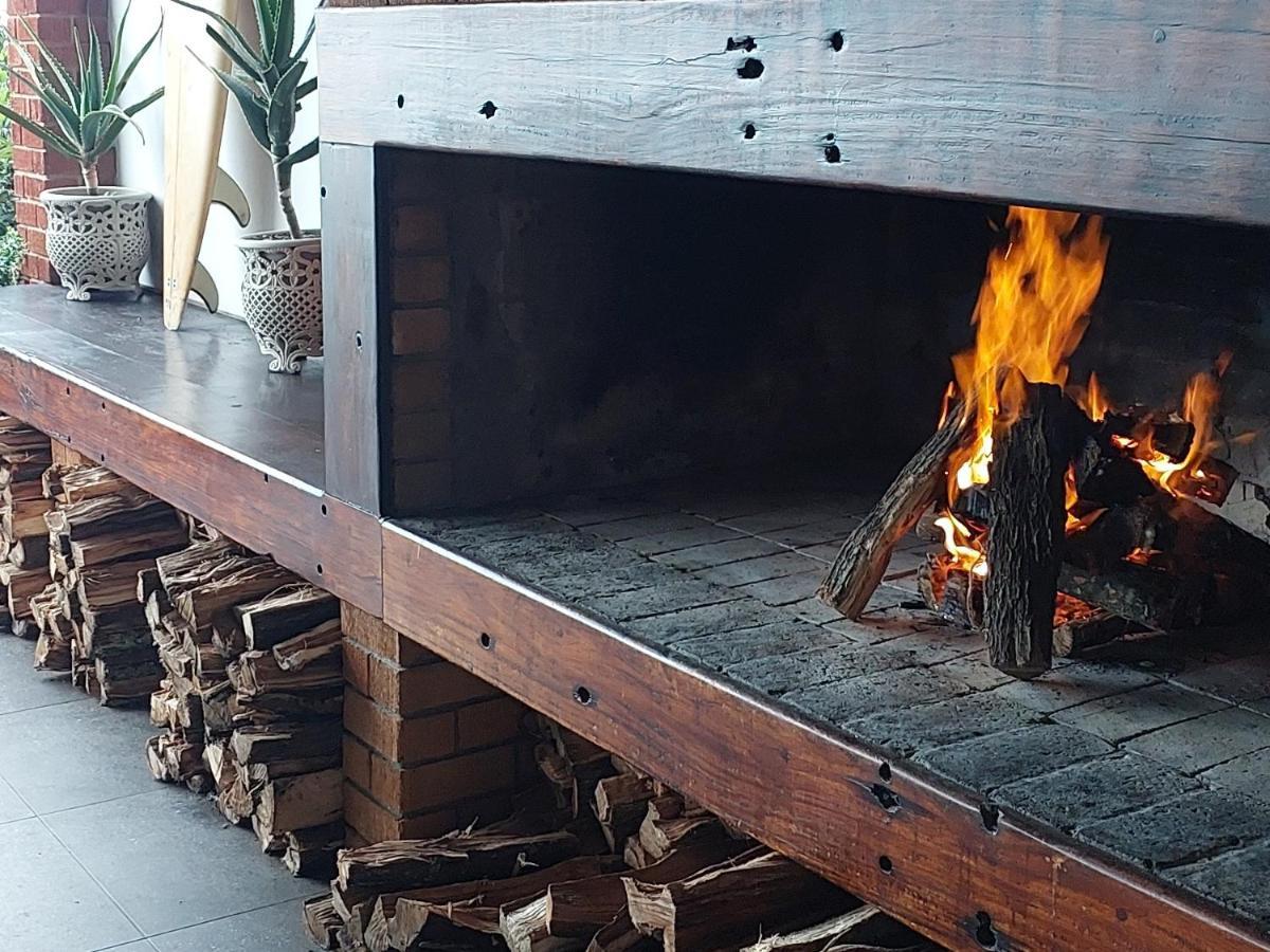 Shaloha Guesthouse On Supertubes Jeffreys Bay Exterior photo
