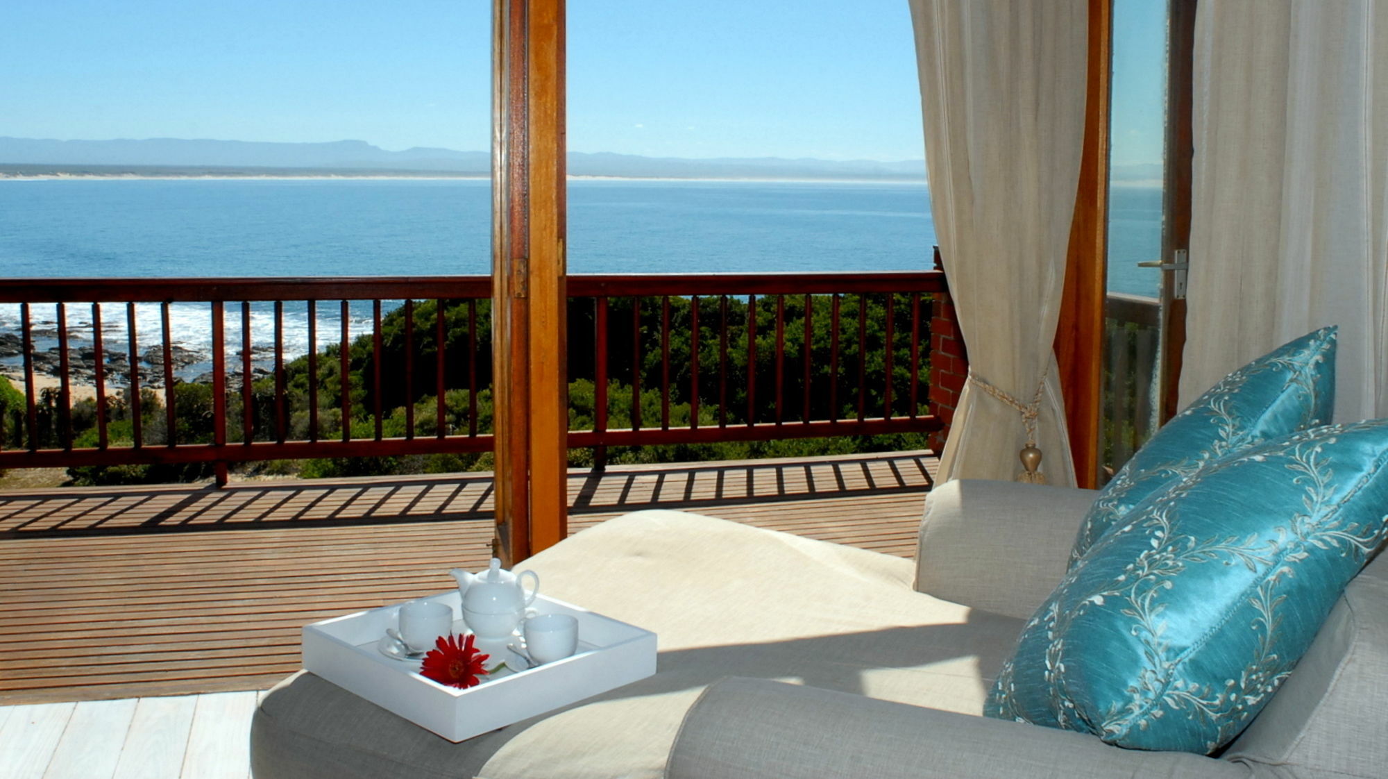Shaloha Guesthouse On Supertubes Jeffreys Bay Exterior photo