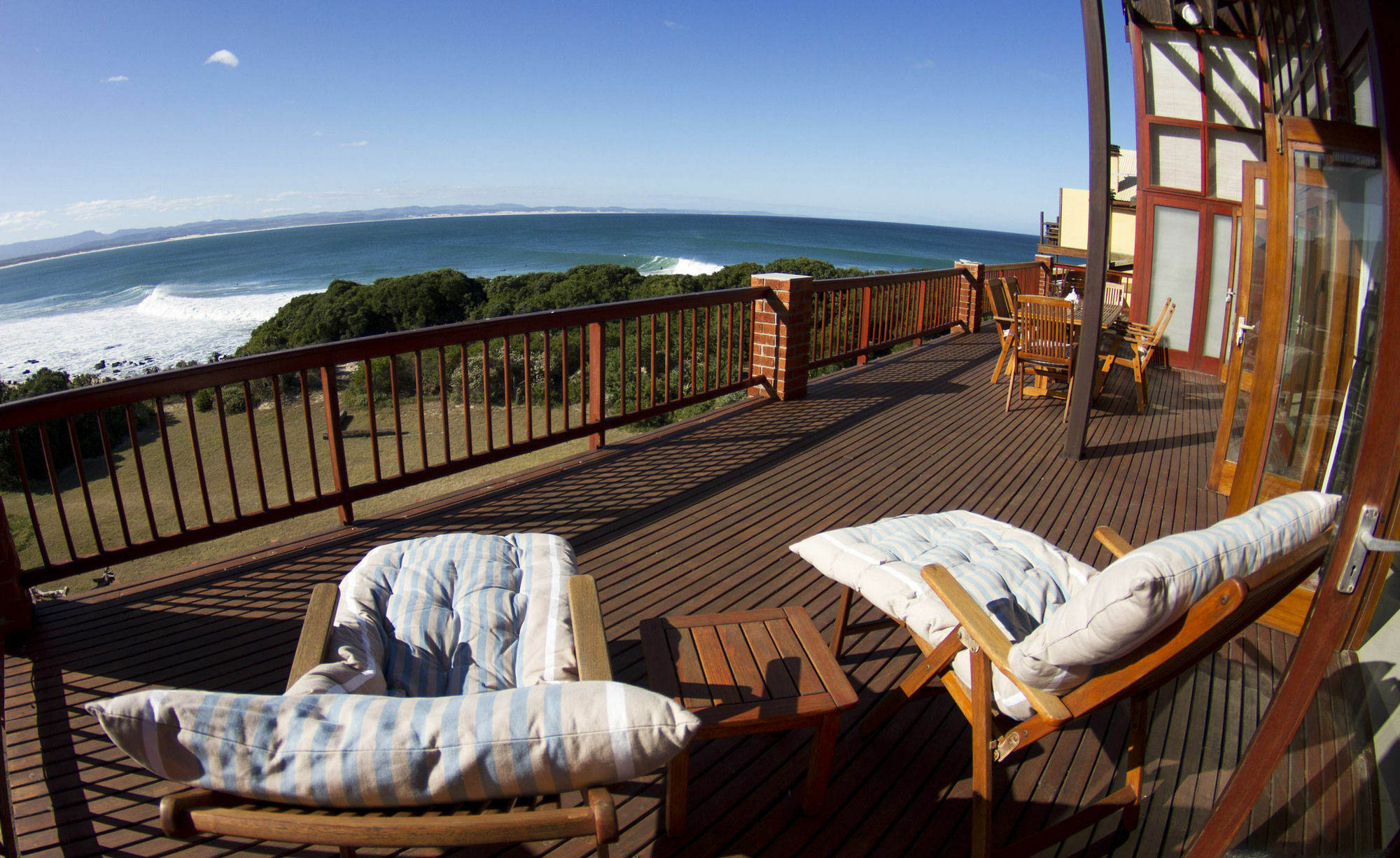 Shaloha Guesthouse On Supertubes Jeffreys Bay Exterior photo